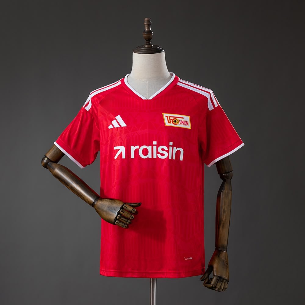 26/27 Union Berlin Home